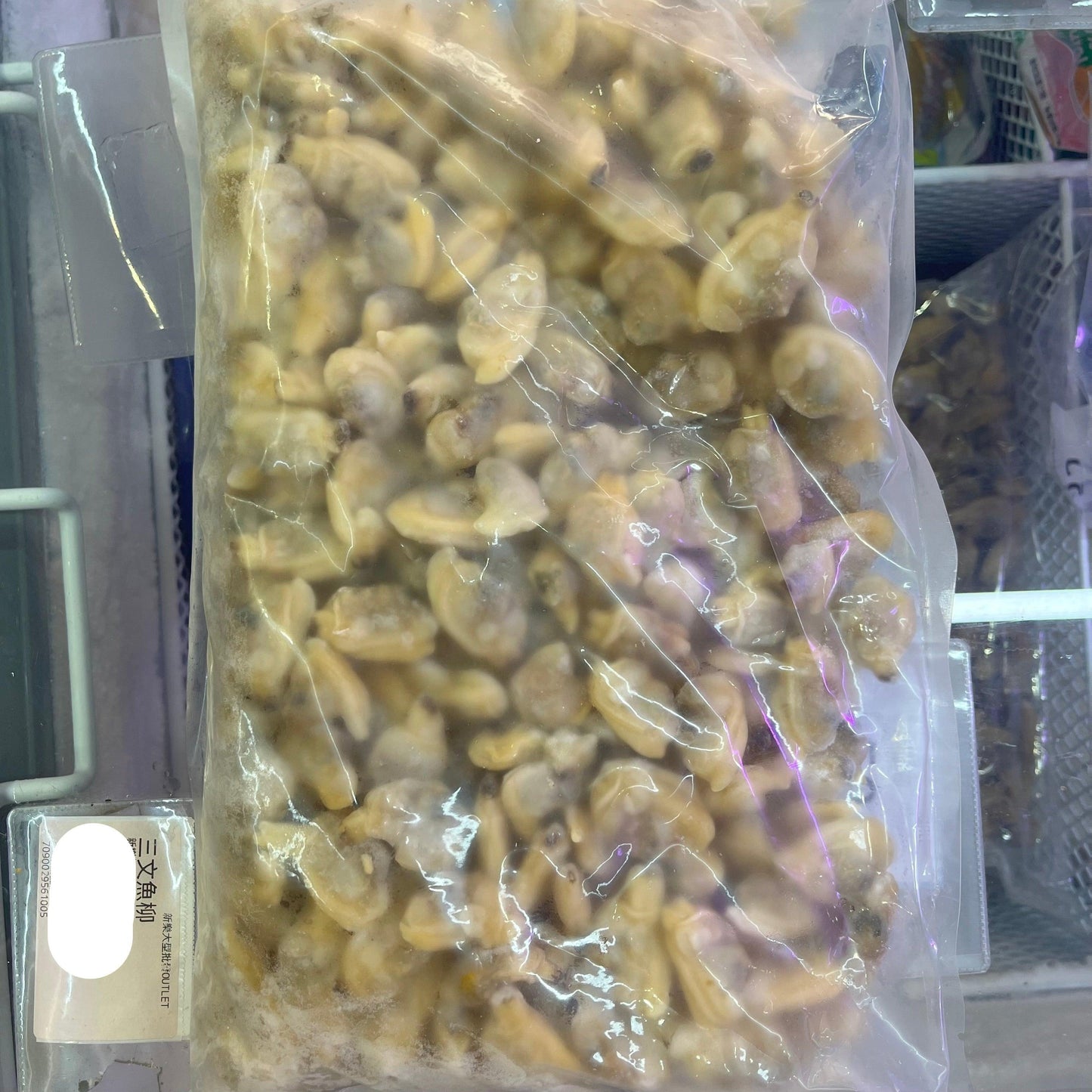 越南🇻🇳純天然優質黃蜆肉1KG|富含蛋白質和礦物質|低脂肪高營養|無添加劑|適合煮湯、清蒸、爆炒等多種烹飪方式|冷凍新鮮加工|適合健康飲食人士 - 新樂大型批發OUTLET