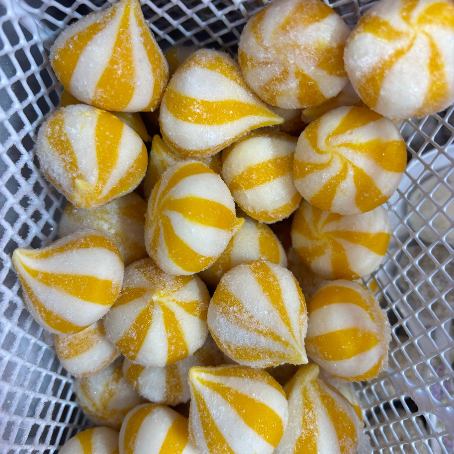 Sea urchin balls|One pound