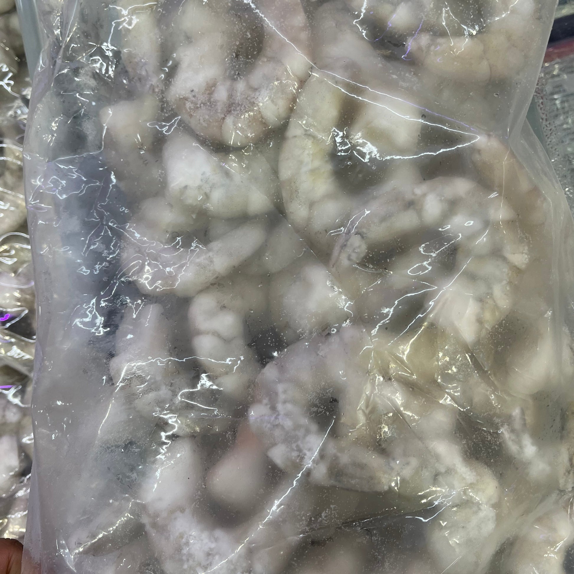 越南🇻🇳特級白蝦仁1kg｜純天然捕撈｜高蛋白低脂肪｜肉質鮮嫩｜無添加劑｜適合煎、炒、燉、燒烤等多種烹飪方式｜冷凍新鮮加工｜健康美味選擇 - 新樂大型批發OUTLET