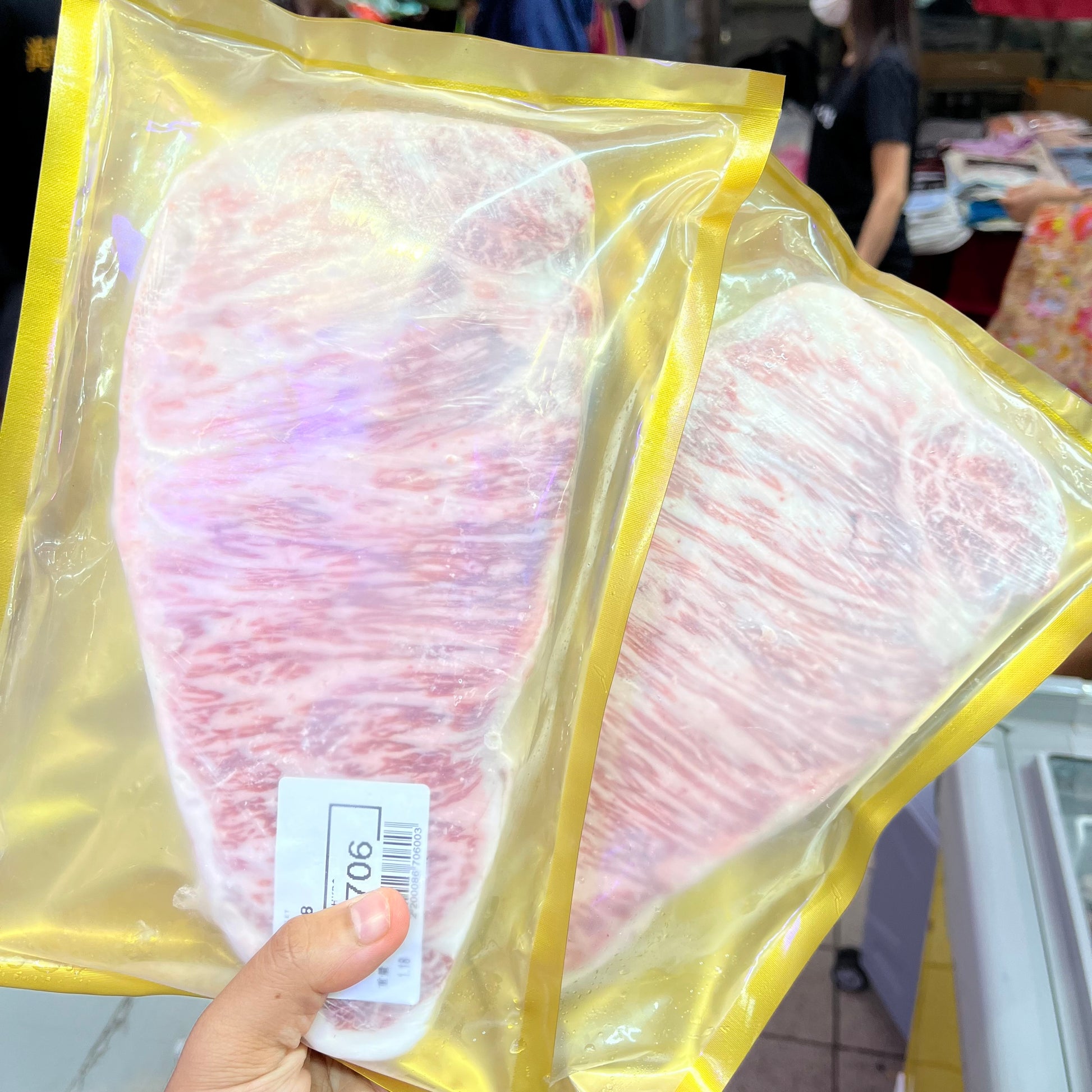 ［新店特價］日本🇯🇵A5霜降りWAGYU和牛西冷/肉眼 厚切3cm X 2｜1.05kg｜按碼收費 - 新樂大型批發OUTLET