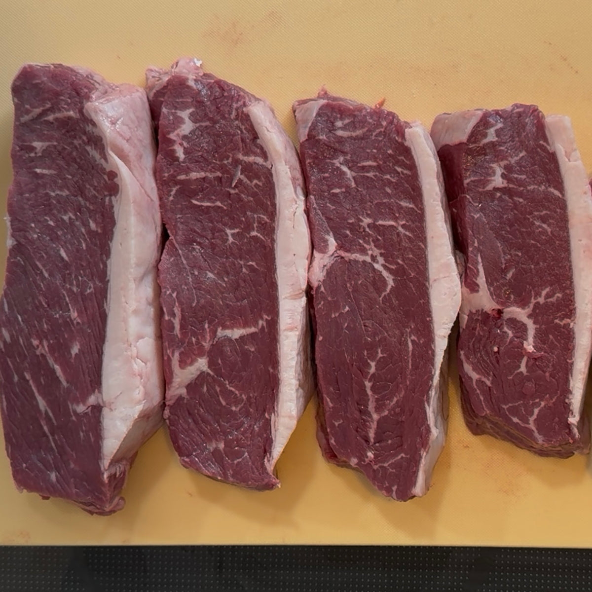 Whole Cut: AU Southern Grain 150-Day Grain-Fed Black Angus Picanha / Rump Cap | Rich Beef Flavour, Popular Brazilian BBQ Cut | ⚠️ Frozen Dispatch